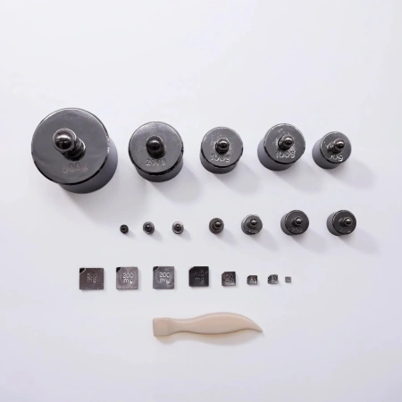 Набор гирь 1118 гр. в футляре (12 шт.) с разновесами